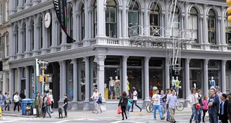 Shopping sur Broadway à New York